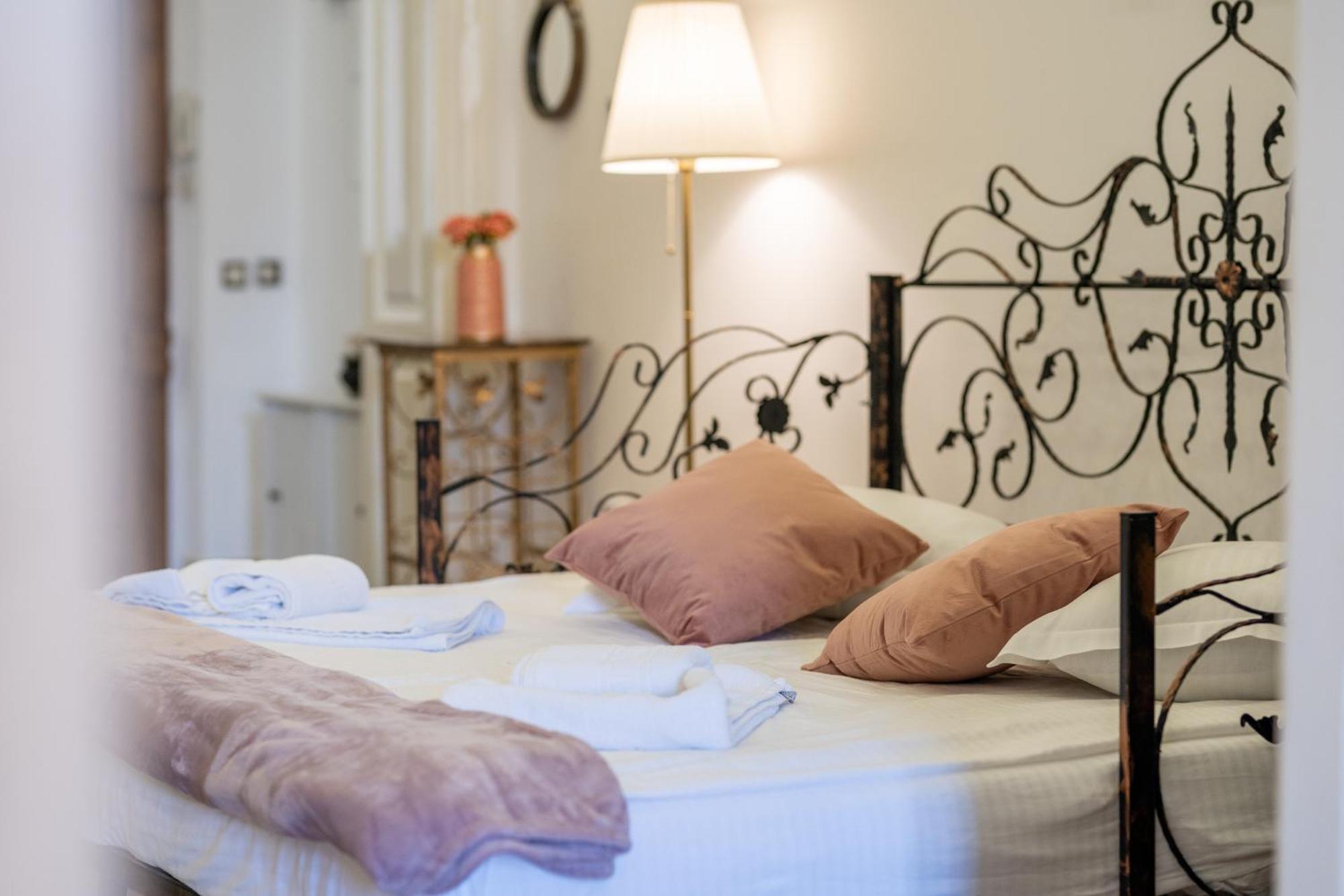 Cozy Spacious 5 Star In The Heart Of Historic Center Apartment